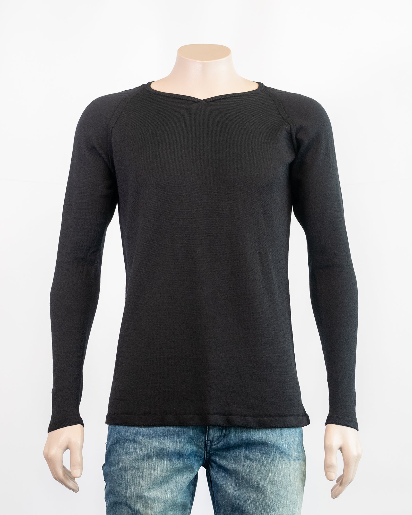SUPERFINE MERINO LONG SLEEVE VEE MENS
