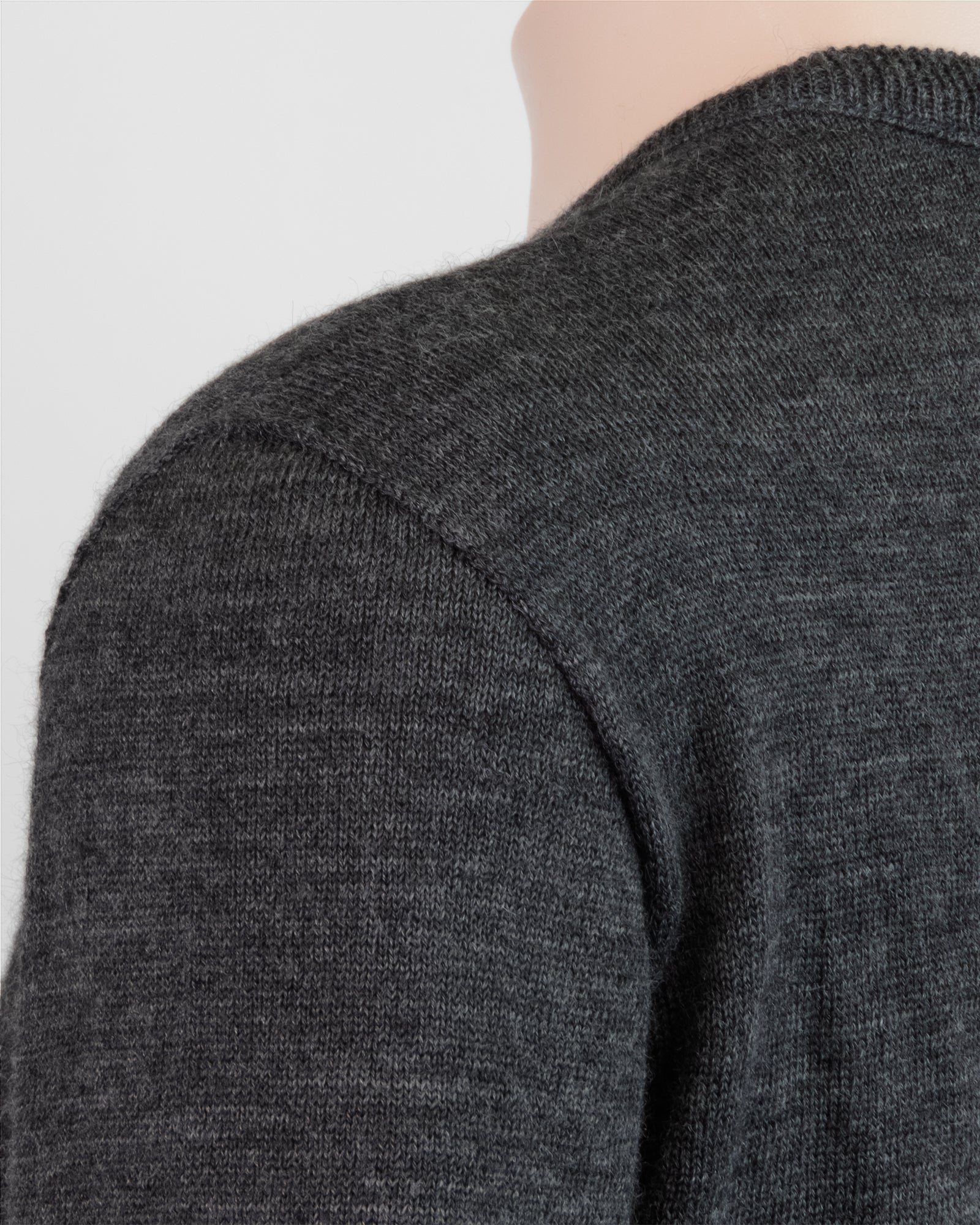 AWAKARI 11 MERINO/ALPACA VEE