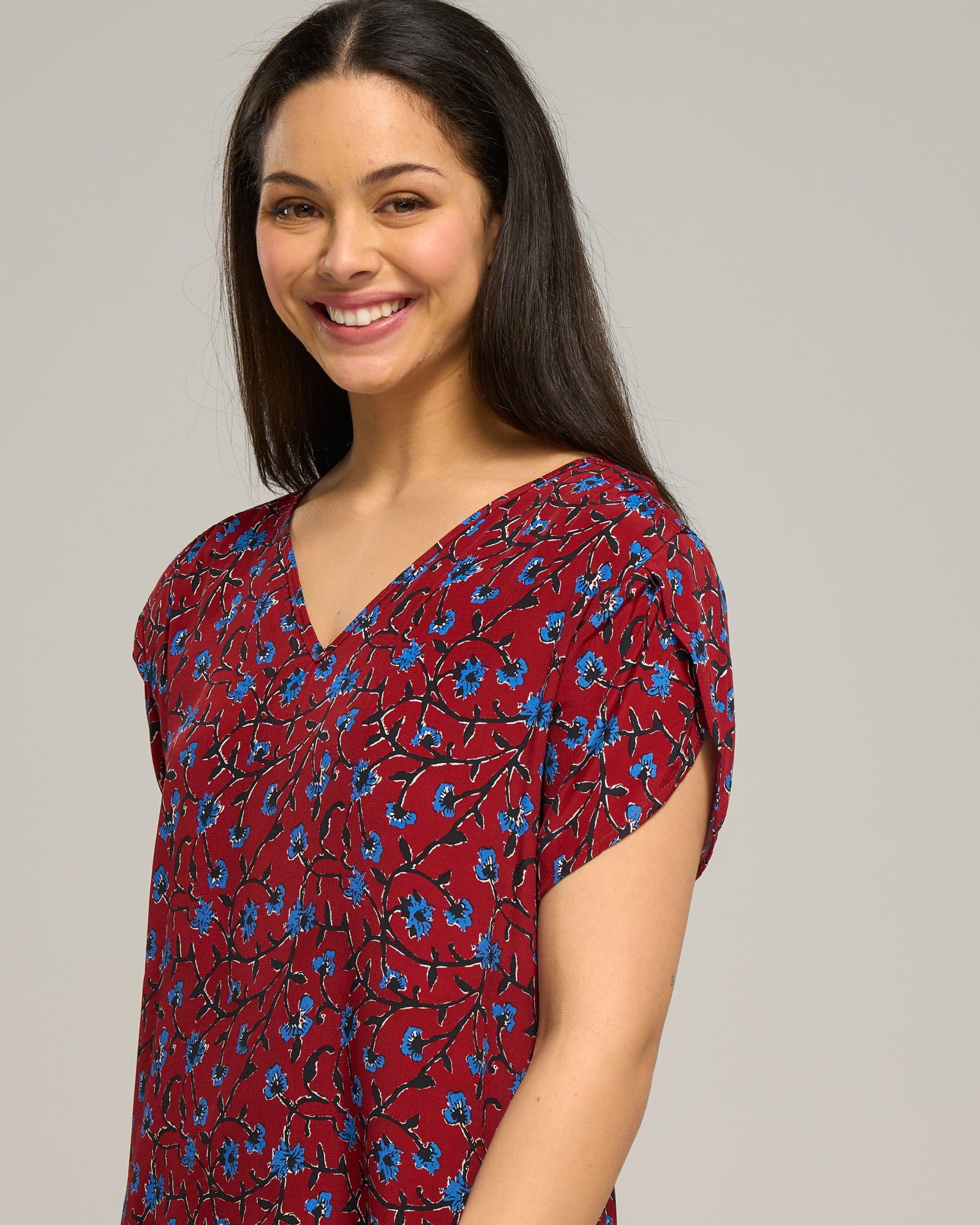 VISCOSE VEE PETAL TOP