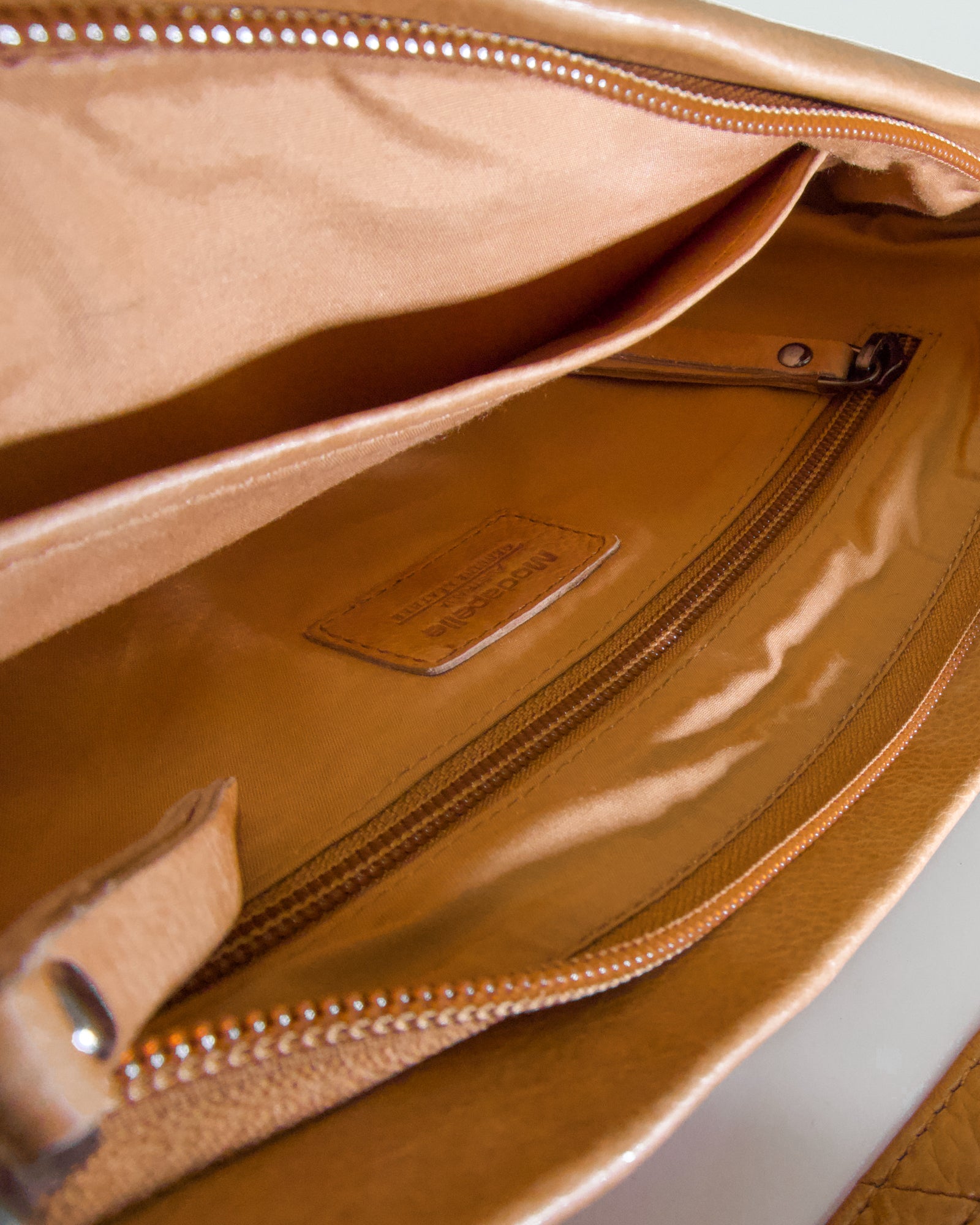 SOFT WASH LEATHER CROSS BODY - Wild South Clothing
